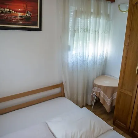 In Rogoznica With Balcony, Air Conditioning, Wi-fi, Washing Machine